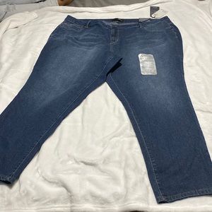 NWT ladies jeans size  24